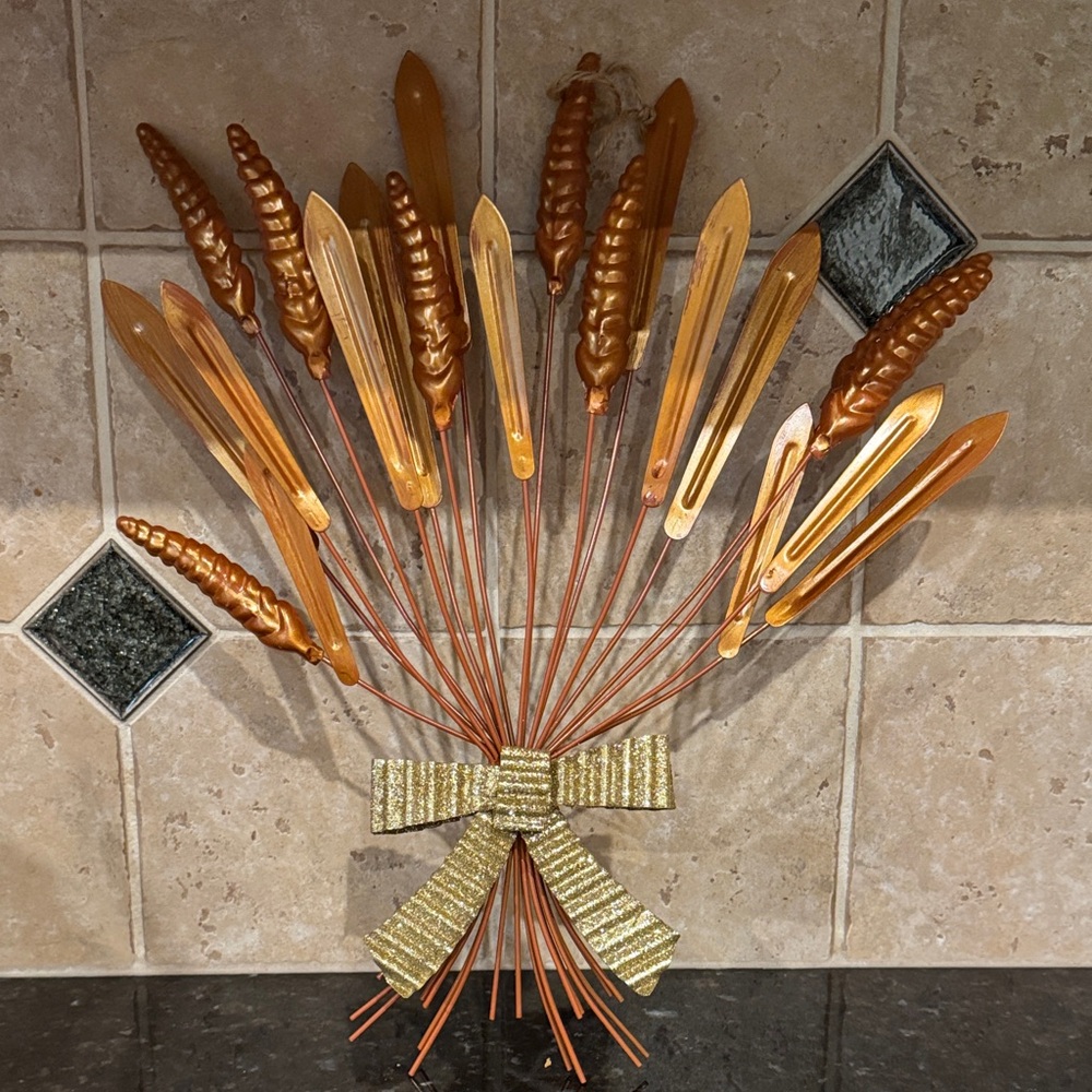 Metallic Wheat Wall Decor with Gold Bow